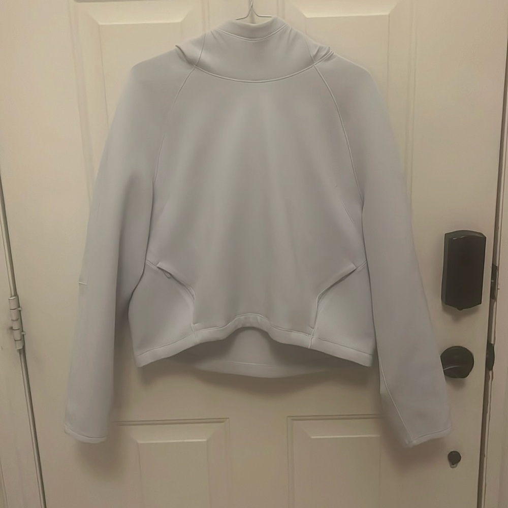 Lululemon air wrap pullover hoodie
